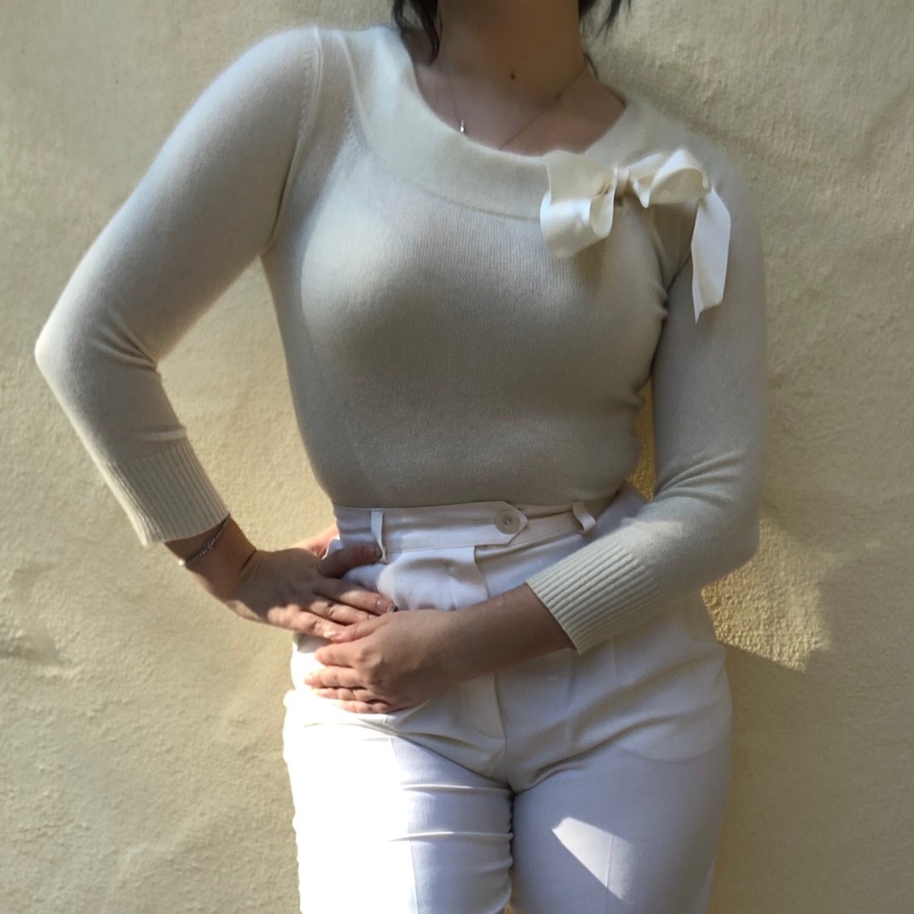 Theory 100% cashmere sweater